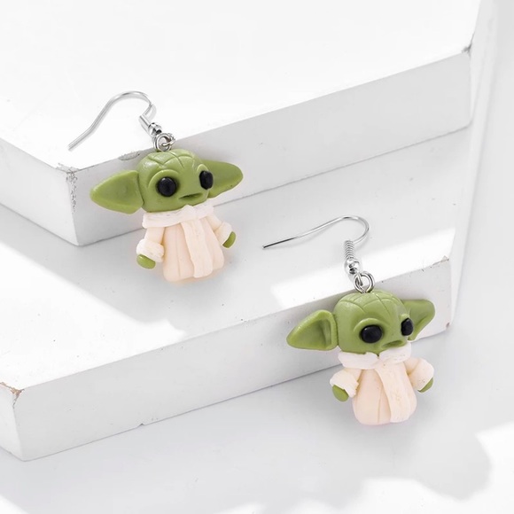🥰Baby Yoda earrings🥰&Keychain🥰 - Picture 6 of 8
